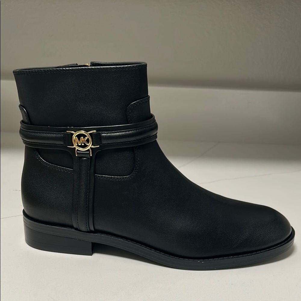 Michael Kors Black Mindy Boots - Sz 9.5